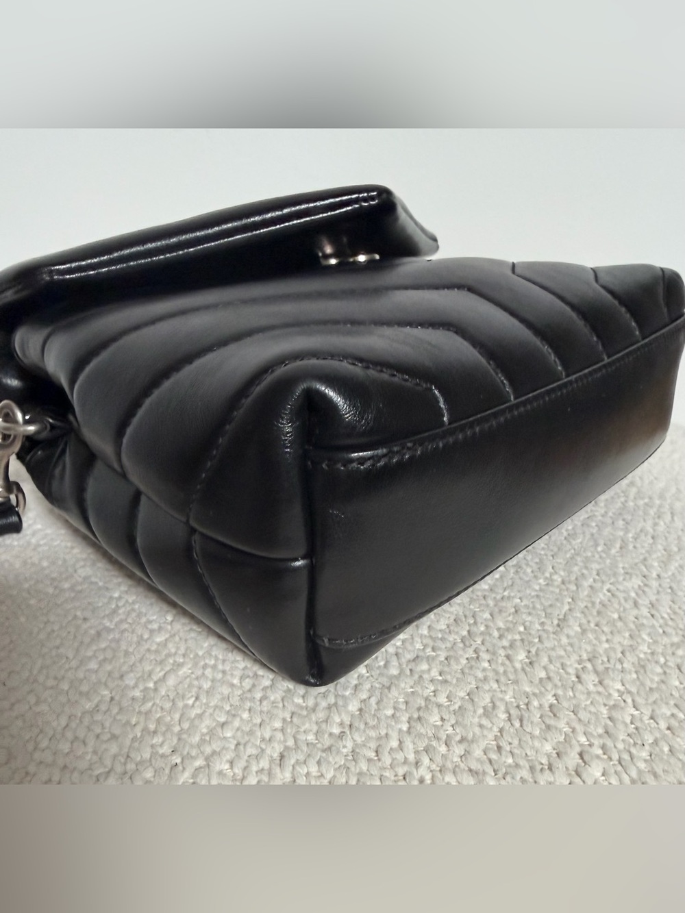 Saint Laurent Loulou Toy Black Quilted Leather Crossbody Bag - Picture 6 of 16